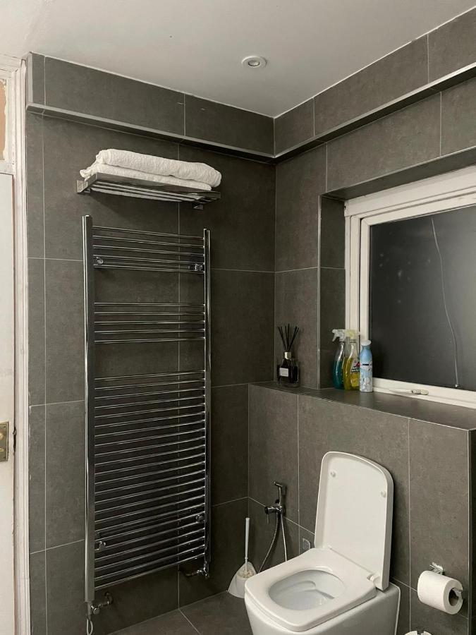 Balham, South London Spacious Guest House 1, 6 Rooms Available Exterior photo