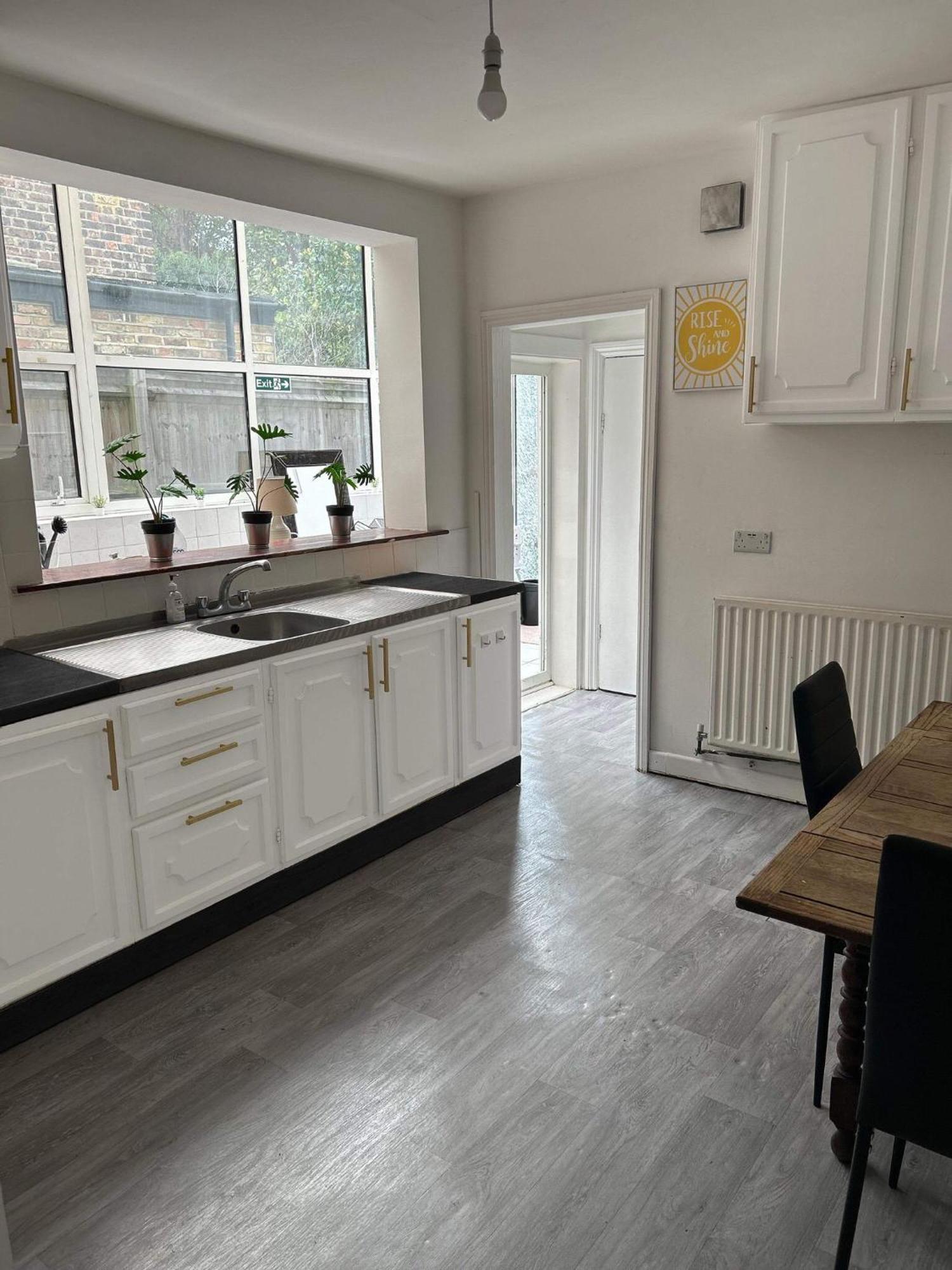 Balham, South London Spacious Guest House 1, 6 Rooms Available Exterior photo